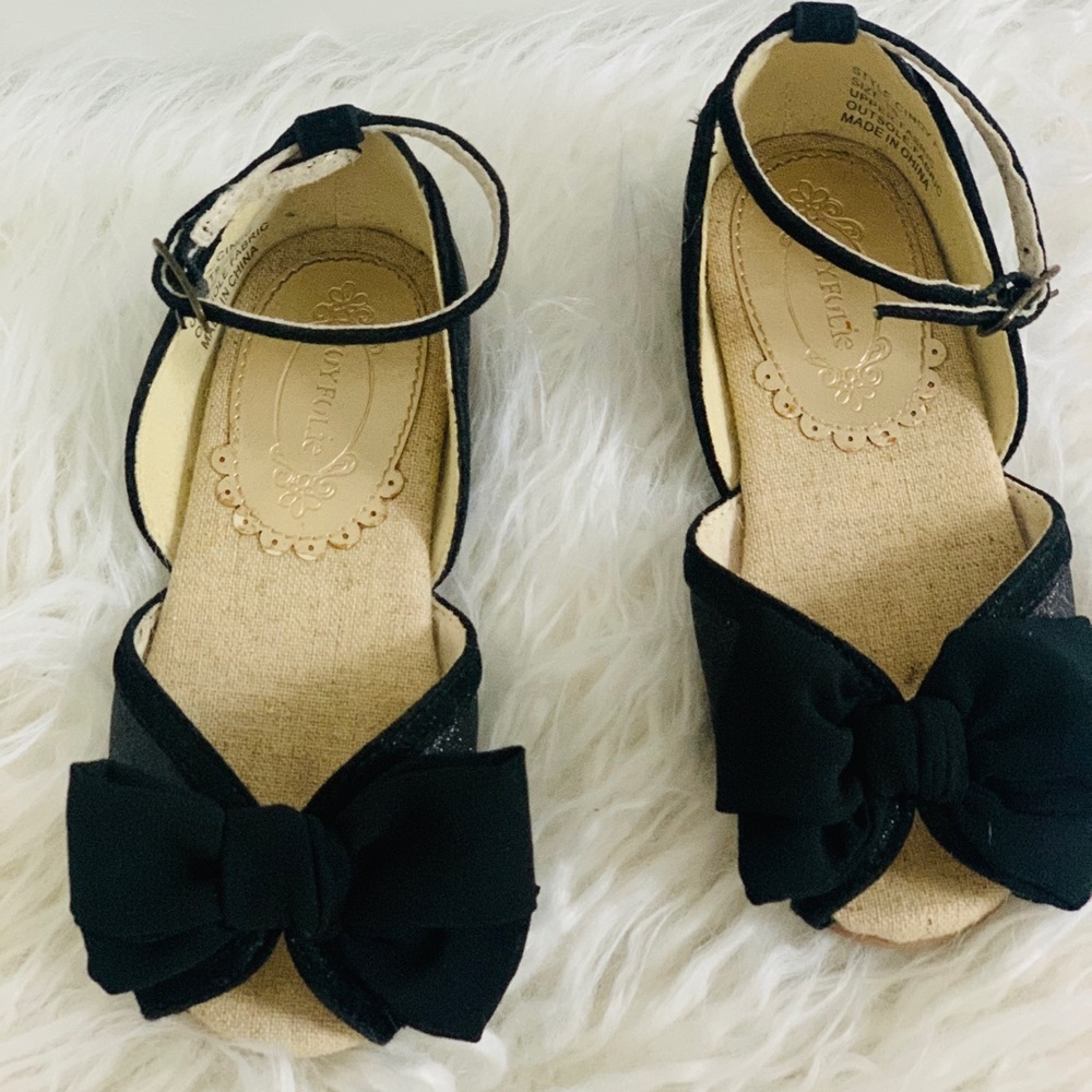 Cindy flat